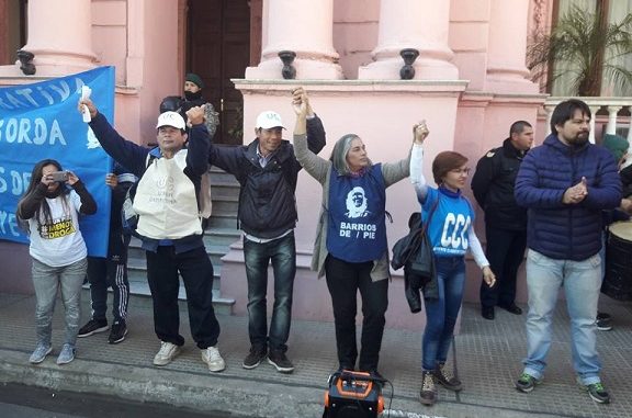 2017-08-22 barrios de pie movilizacion (4)