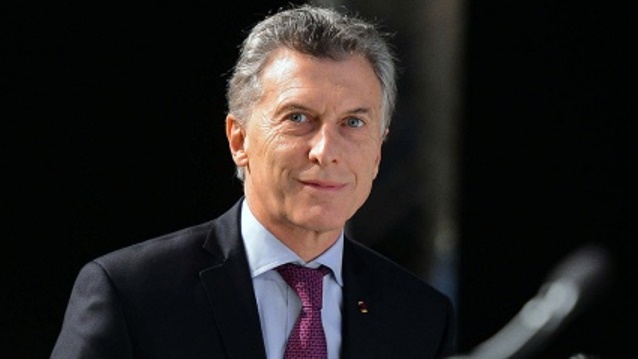 macri fondo negro