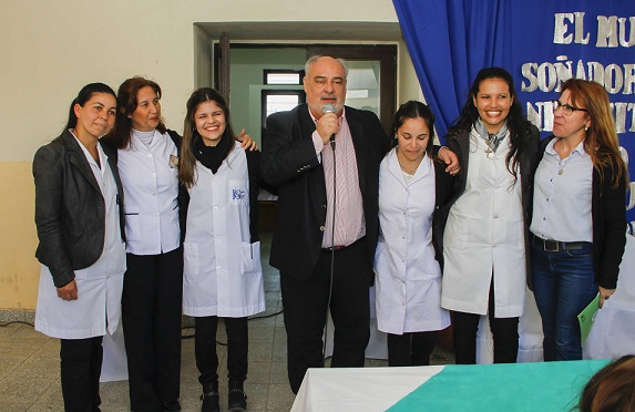 CON DOCENTES