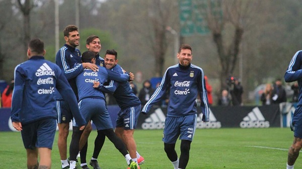 selección argentina entrenando