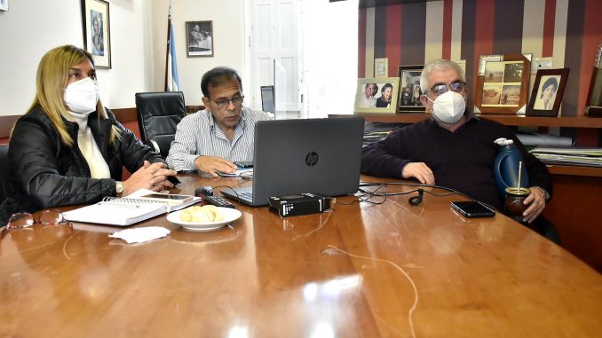 VALDÉS Y SECRETARIO