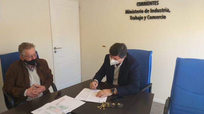 Firma Schiavi con Pinares del Nea S.R.L