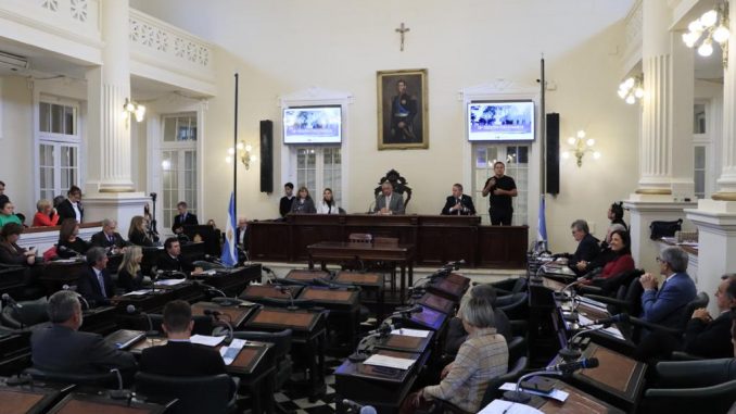 DIPUTADOS