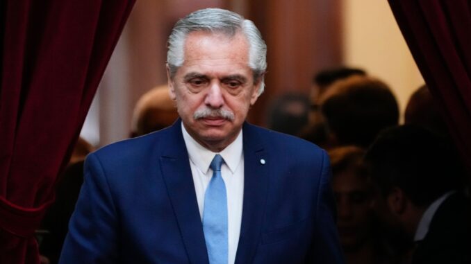 ALBERTO FERNÁNDEZ